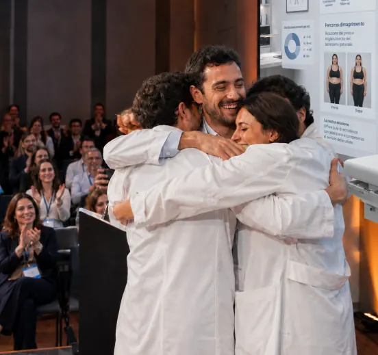 Équipe di giovani specialisti italiani IdealFit: endocrinologi e nutrizionisti